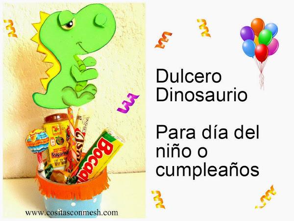 Manualidades para Día del niño: Dulcero dinosaurio