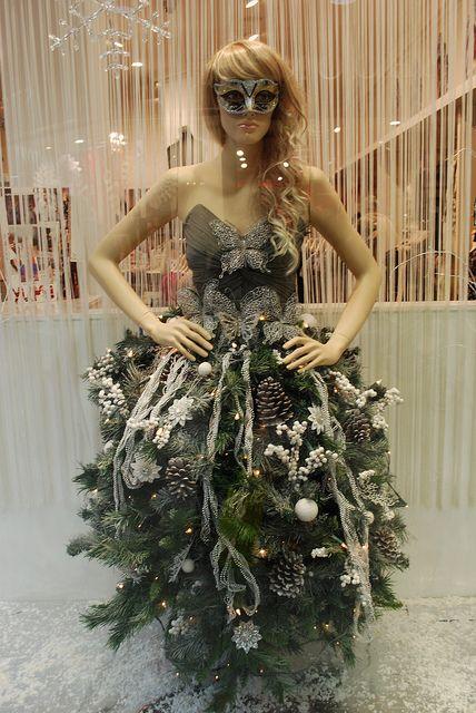 VIRAL: Vestidos en forma de árbol de navidad son tendencia en Redes  Sociales [FOTOS]